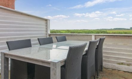 'Terje' - 2.3km from the sea 2