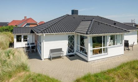 'Nyssa' - 350m from the sea