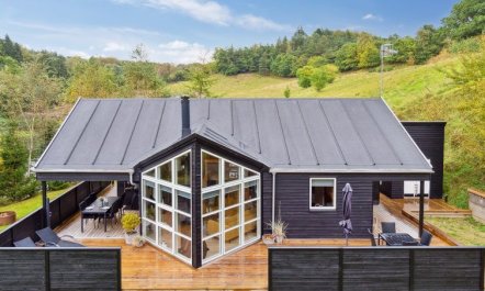 'Benno' - 2.1km from the sea 2