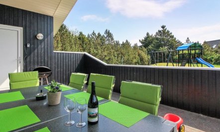 'Stense' - 900m from the sea 6