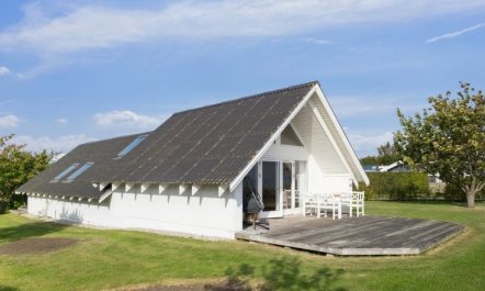 'Jolanta' - 20m from the sea