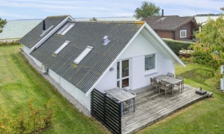 'Jolanta' - 20m from the sea 5