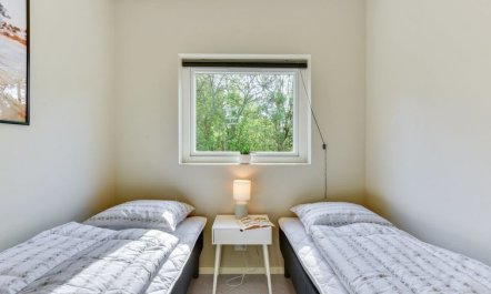 'Hiorulf' - 1.4km from the sea 7