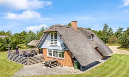 'Arja' - 2.2km from the sea 5