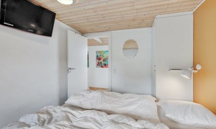 'Hinrich' - 300m from the sea 6