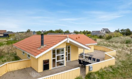 'Skev' - 200m to the fjord 7