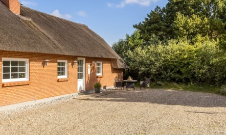 'Artan' - 2.6km from the sea 4