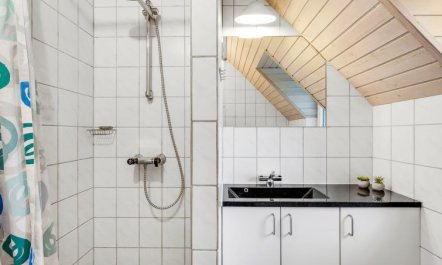 'Madsen' -  from the sea 6