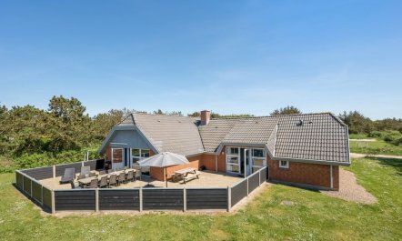 'Aage' - 1.7km from the sea