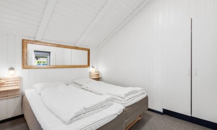 'Aage' - 1.7km from the sea 1