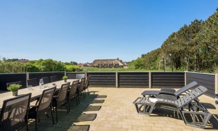 'Aage' - 1.7km from the sea 7