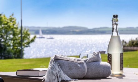 'Kara' - 100m to the fjord 2