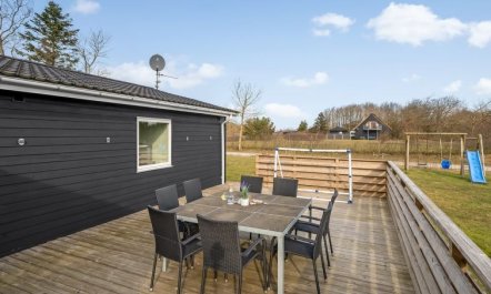 'Amine' - 300m to the fjord 1