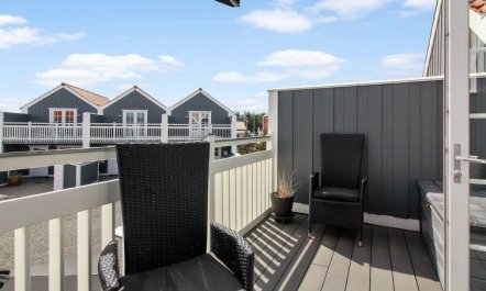 'Vinny' - 1.2km from the sea 4