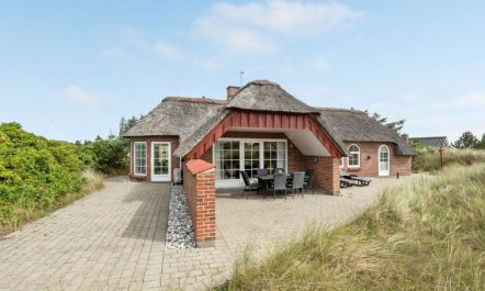 'Sannie' - 450m from the sea 2