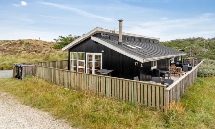 'Melanie' - 950m from the sea 2