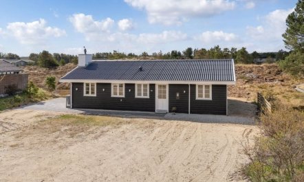 'Ibo' - 900m from the sea 2