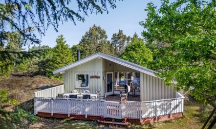 'Karlotta' - 2.2km from the sea