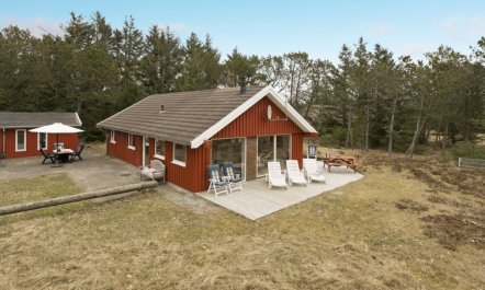 'Tove' - 1.5km from the sea