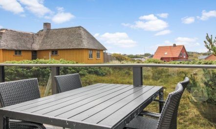 'Josie' - 200m from the sea 4