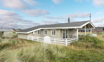 'Dortea' - 600m from the sea