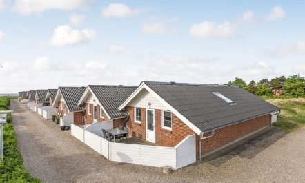 'Rohan' - 2.2km from the sea 3