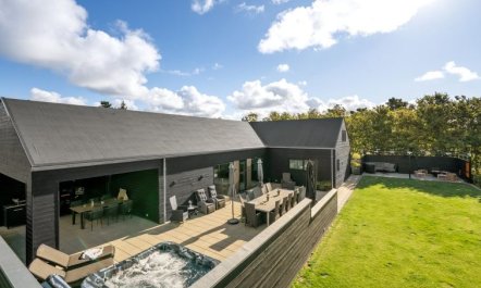 'Tinella' - 250m to the fjord