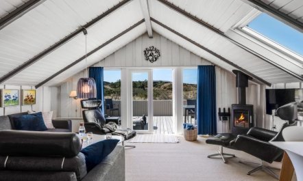 'Halda' - 300m from the sea 1