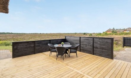 'Dietmar' - 2.8km from the sea