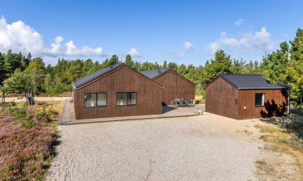 'Heidi' - 1km from the sea 4