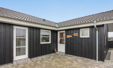 'Saara' - 700m to the fjord 1