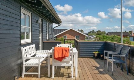 'Ortwin' - 300m from the sea 7