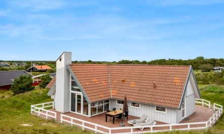 'Herma' - 1km from the sea