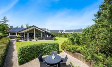 'Fritzi' - 1.7km from the sea