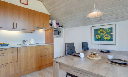 'Iohannes' - 2.3km from the sea 6