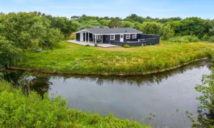 'Bentine' - 400m from the sea