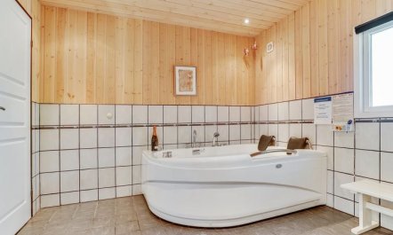 'Tord' - 350m from the sea 6