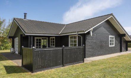 'Fenja' - 500m to the fjord 2