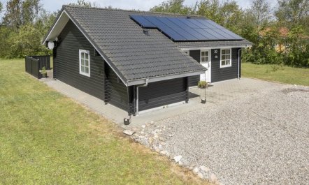 'Fenja' - 500m to the fjord 1