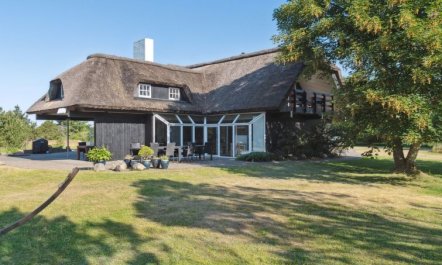 'Gertrudis' - 2km to the fjord