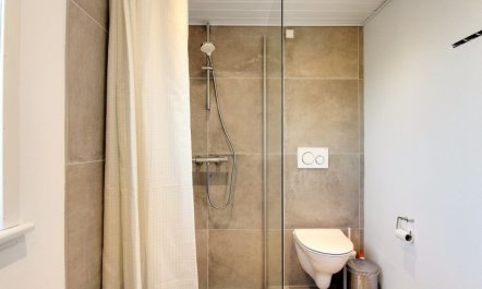 'Ute' - 200m from the sea 5