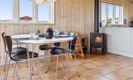 'Fiona' - 800m from the sea 7