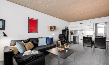 'Benite' - 50m from the sea