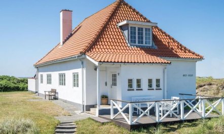 'Fridoline' - 150m from the sea