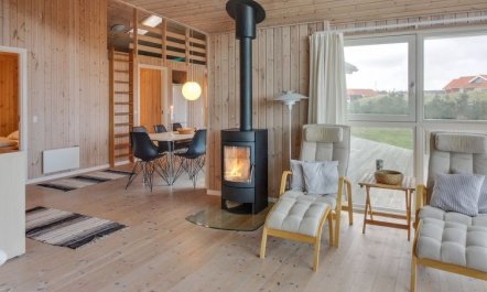 'Ilkka' - 400m from the sea 2