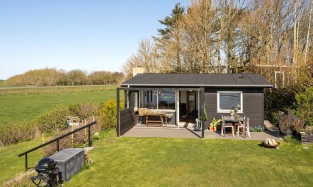 'Nielsen' - 30m to the fjord 5