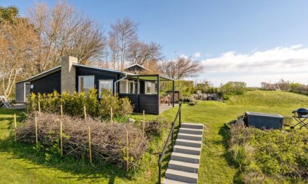 'Nielsen' - 30m to the fjord 3