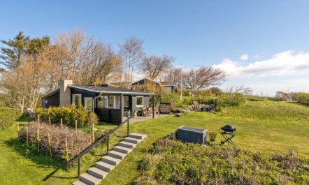 'Nielsen' - 30m to the fjord 2