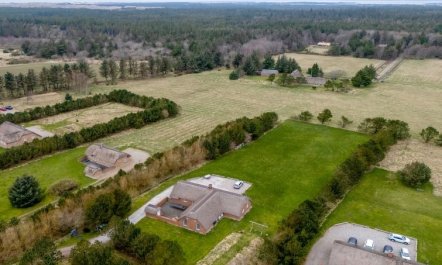 'Aane' - 1.8km from the sea 5