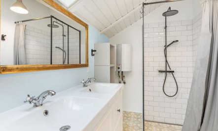 'Skyler' - 1km from the sea 3